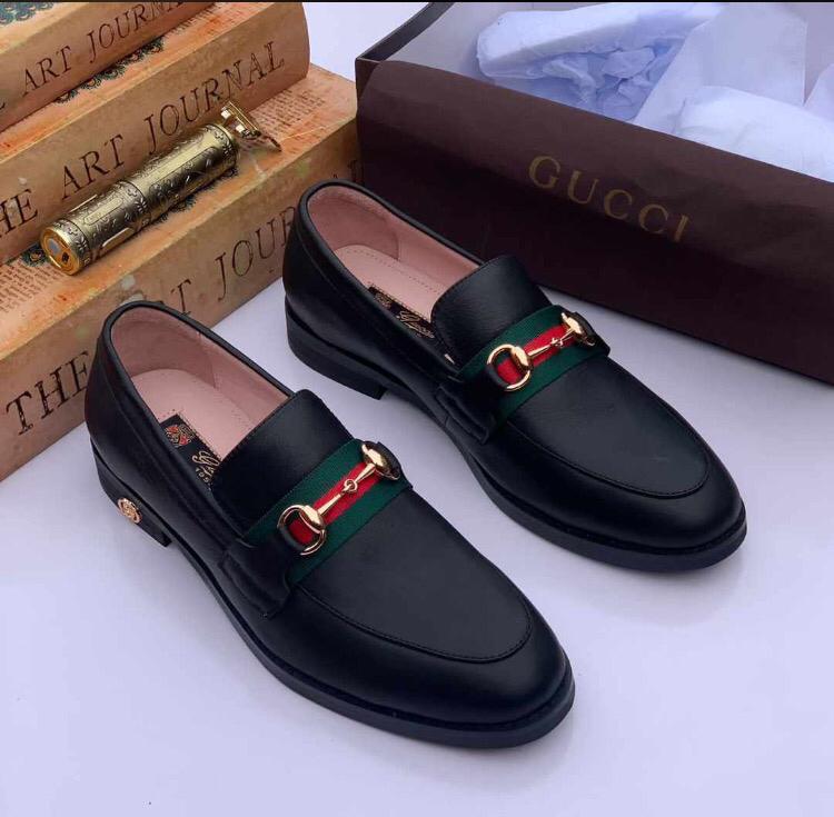 Royal Artisan Men’s Shoe – Italian Inspired Elegance