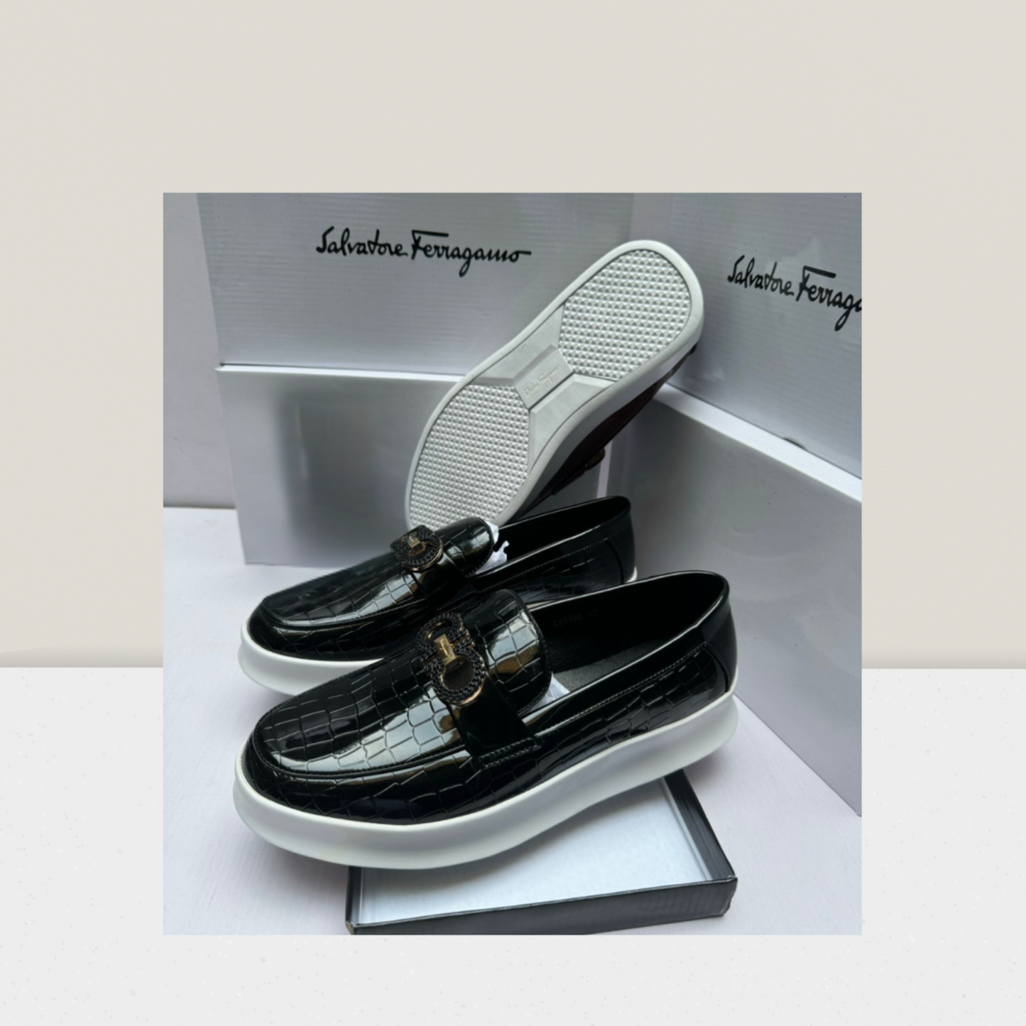 Men's High-Gloss Buckle Loafers