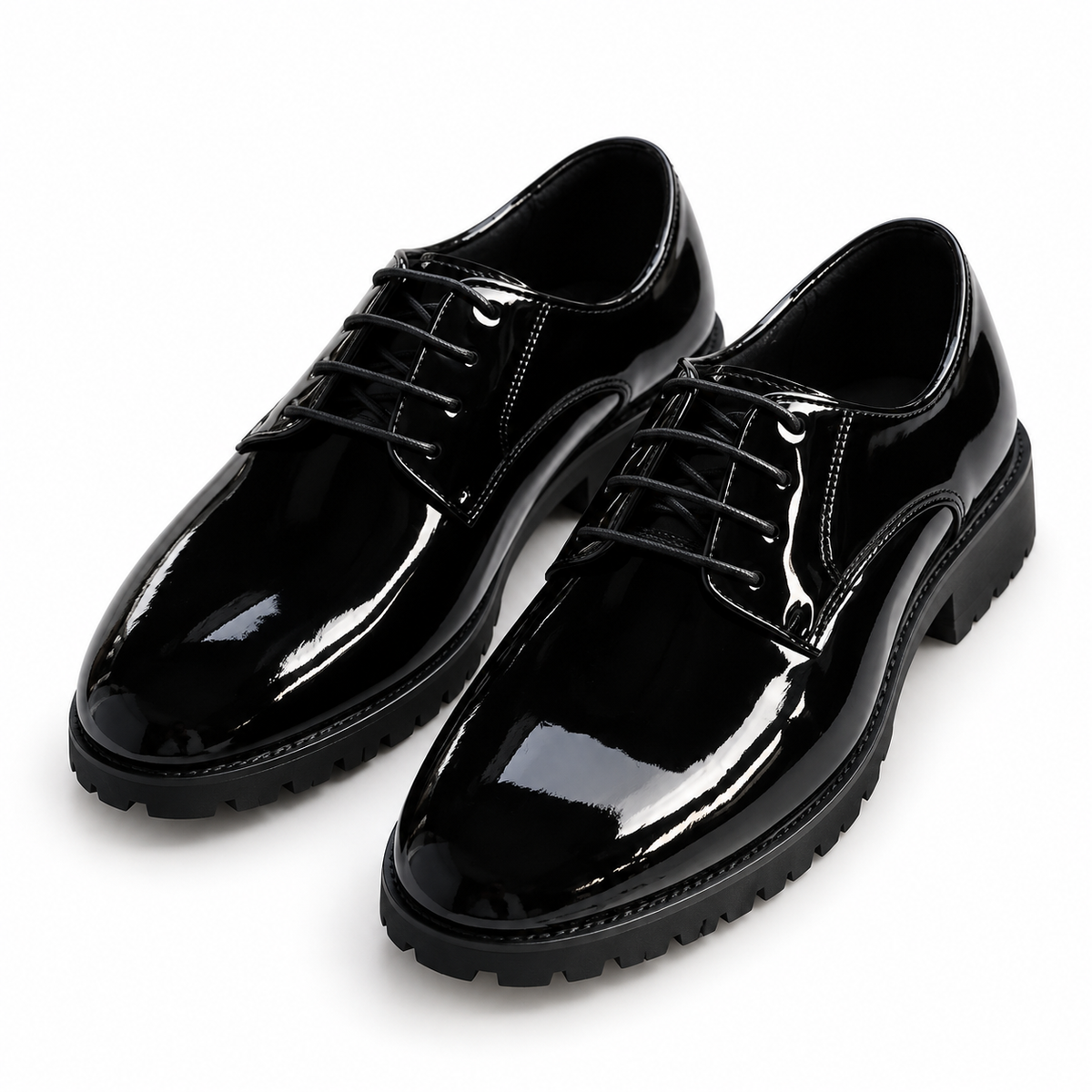 High-Shine Lug-Sole Derby Shoes – Black