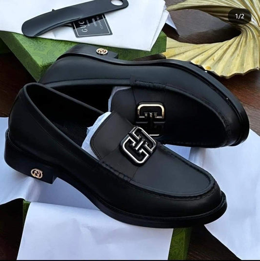 The Executive Classic Men’s Loafer – Refined Style Statement