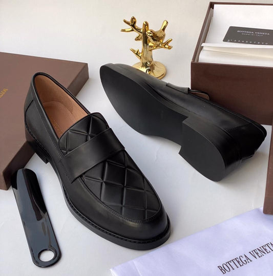 Regal Oxford Shoes for Men – High-End Italian Craftsmanship