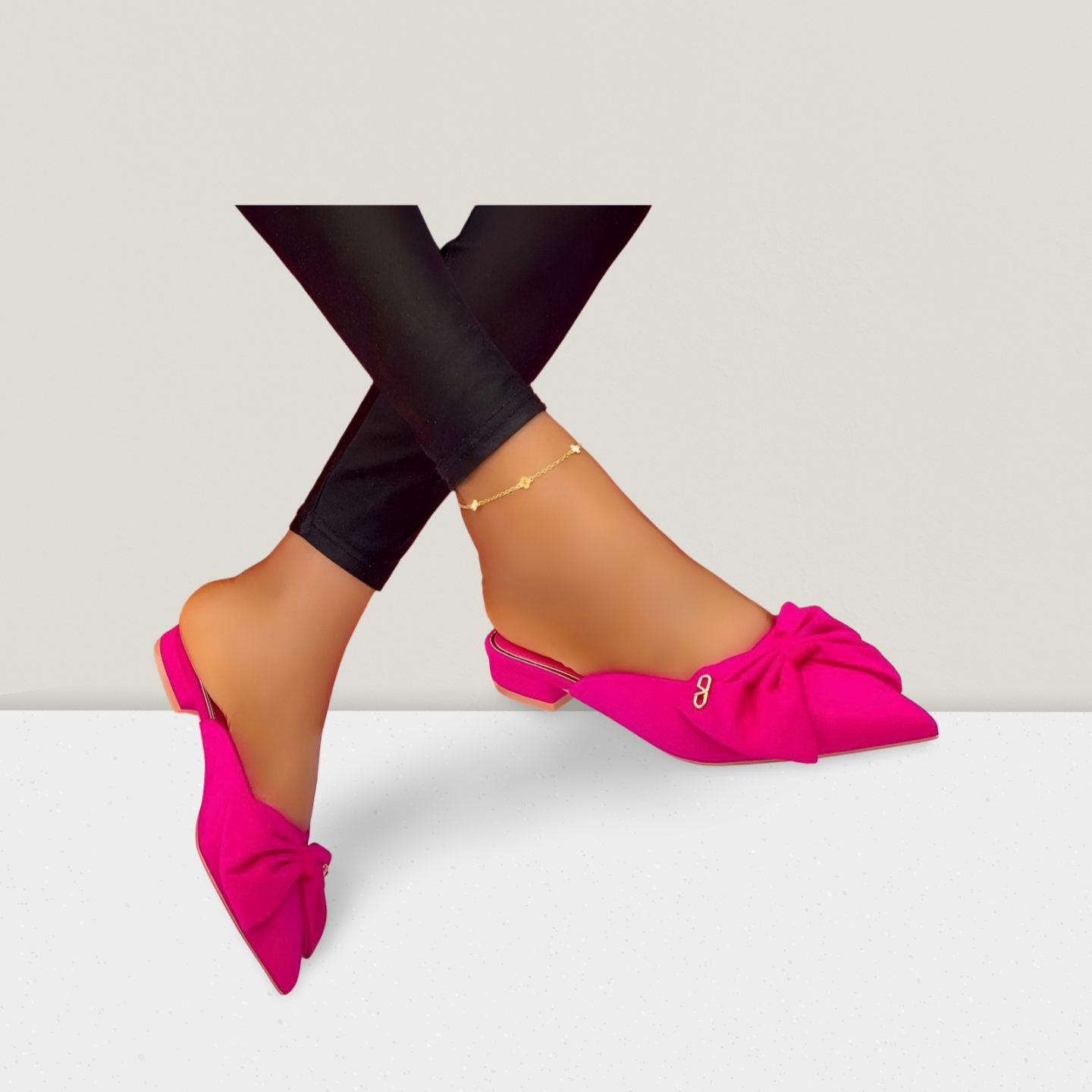 Bow-Detail Pointed Flat Mules